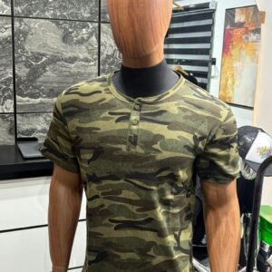 Round neck military camouflage shirt