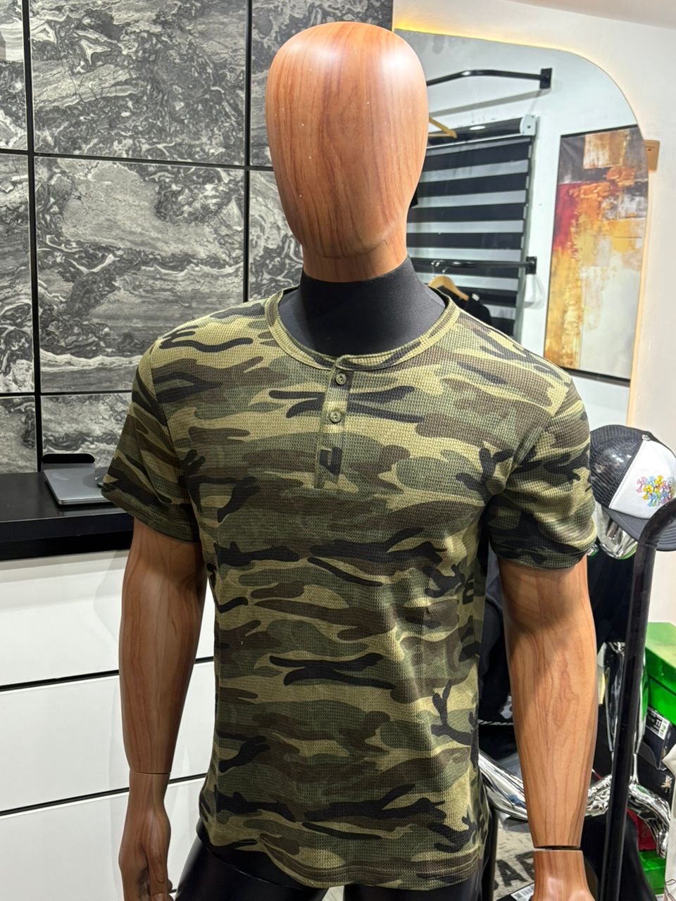 Round neck military camouflage shirt