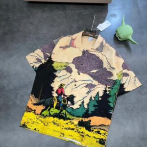 Bright colored short sleeves T-shirts